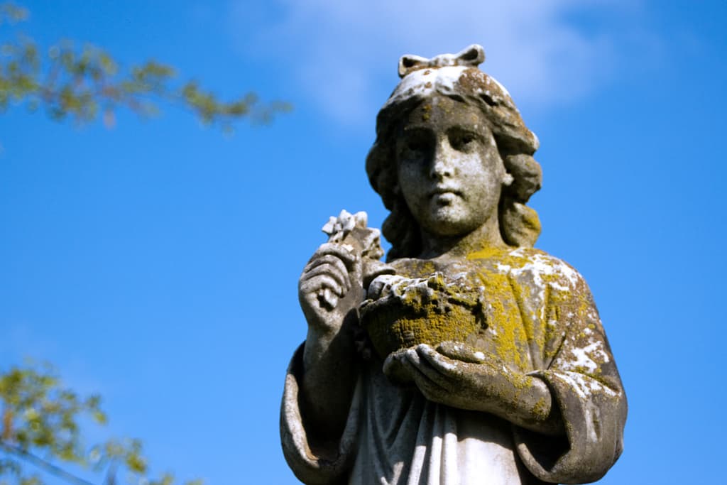 Child Grave by Mike Pulsifer at Flickr