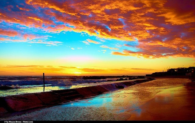 Sunset Aurora | Flickr User Moyan Brenn, Flickr Creative Commons