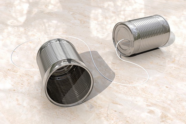 3D Tin Can Phones | Flickr User Chris Potter | Flickr Creative Commons