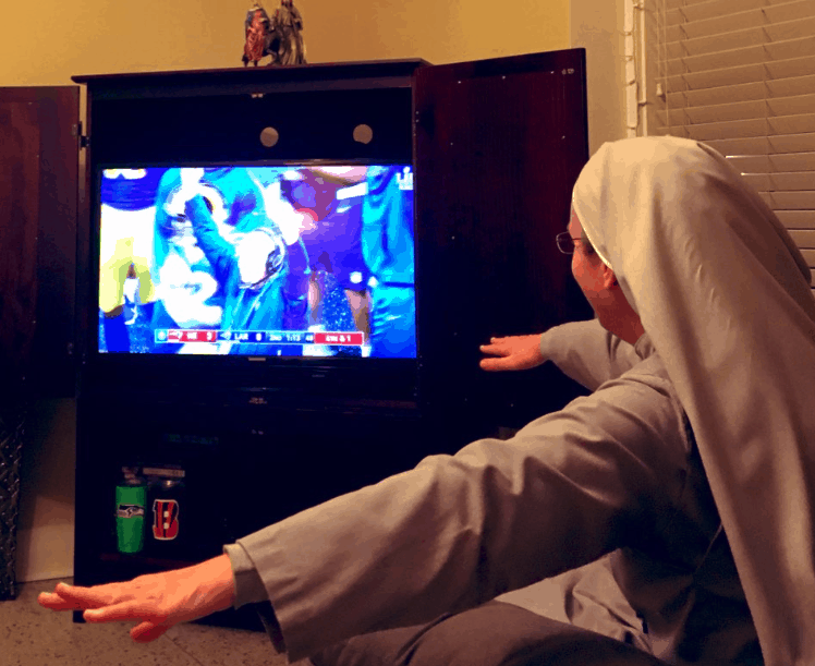 How do nuns watch the Super Bowl? A look at #SuperBowlintheConvent